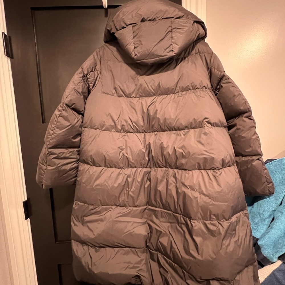 Uniqlo Brown Puffer Coat - Picture 4 of 4